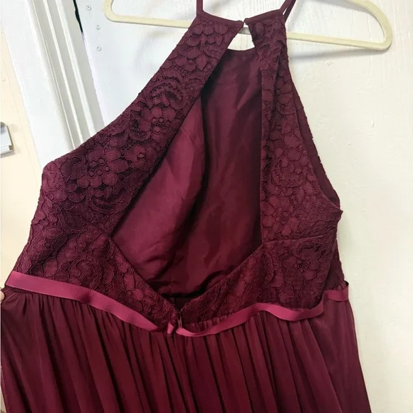 NEW David's Bridal Burgundy Lace Halter Dress Sz 22 Christmas Autumn Holiday - Picture 6 of 7
